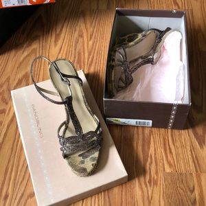 Bandolino wedge style cheetah print